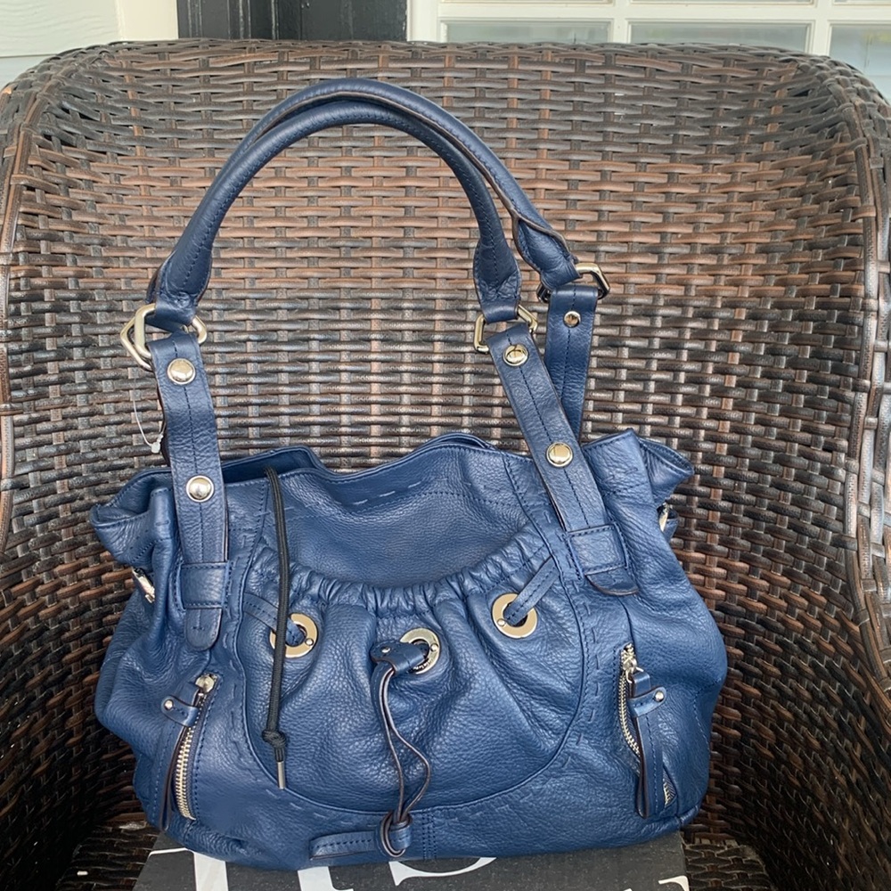 B Makowsky Women Leather Shoulder Bag - Picture 2 of 16